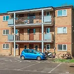 Prime Battersea & Clapham Modern Apartment Free Parking